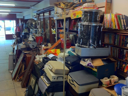 Typewriter Mountain, Relics, Ruthven Lane